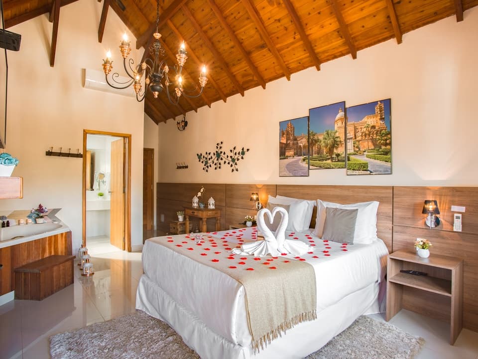 Suíte Deluxe com Hidromassagem - Pousada Valle das Flores
