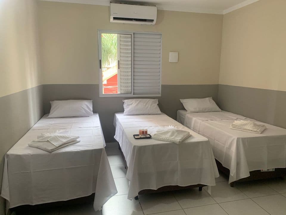 Triplo Solteiro - Hotel Barão Ribeirão