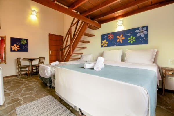 Quarto Familia - Velinn Pousada Catamarã Brasil