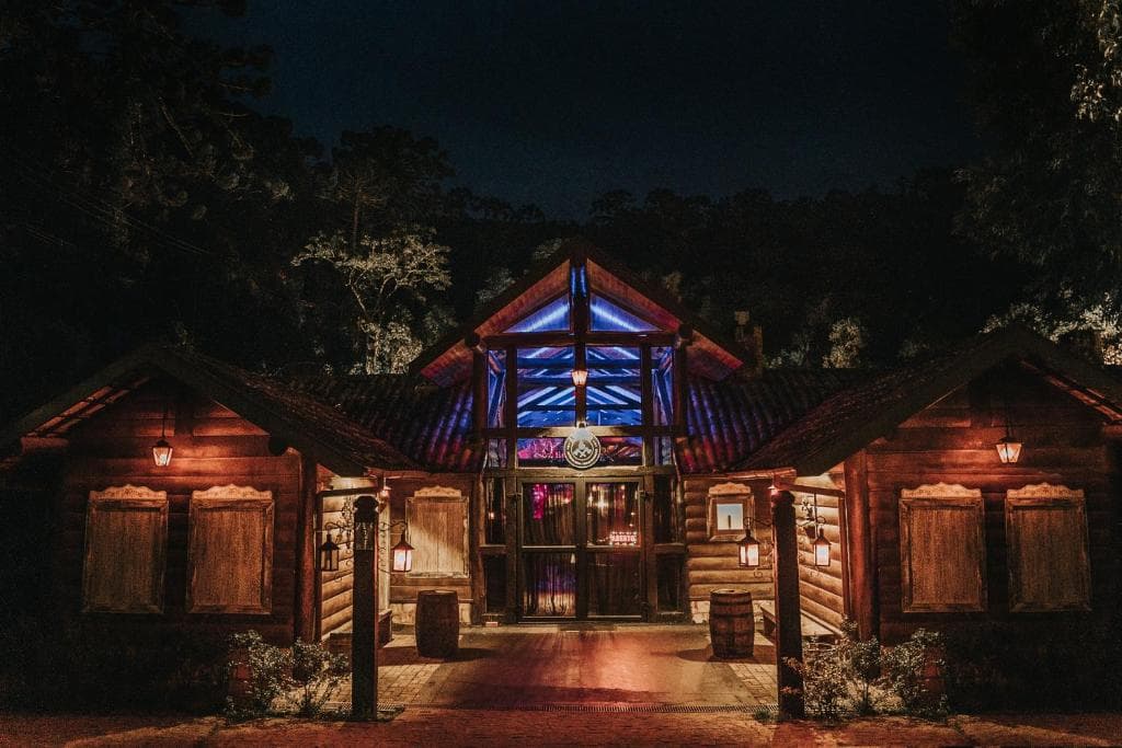 Art BBQ Lodge by Concavus