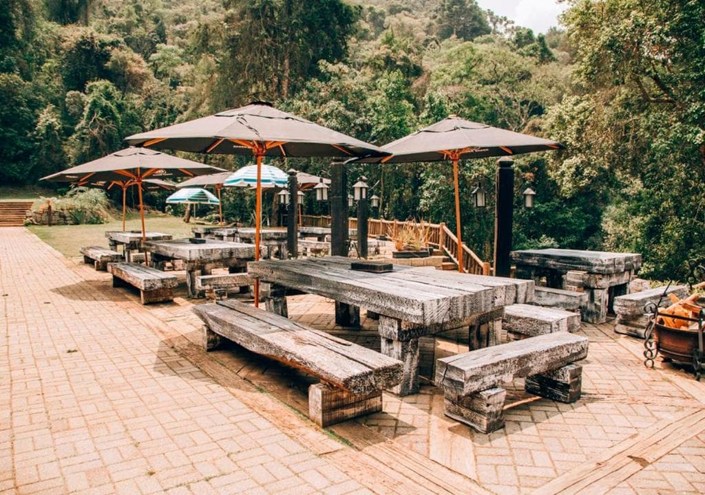 Art BBQ Lodge by Concavus