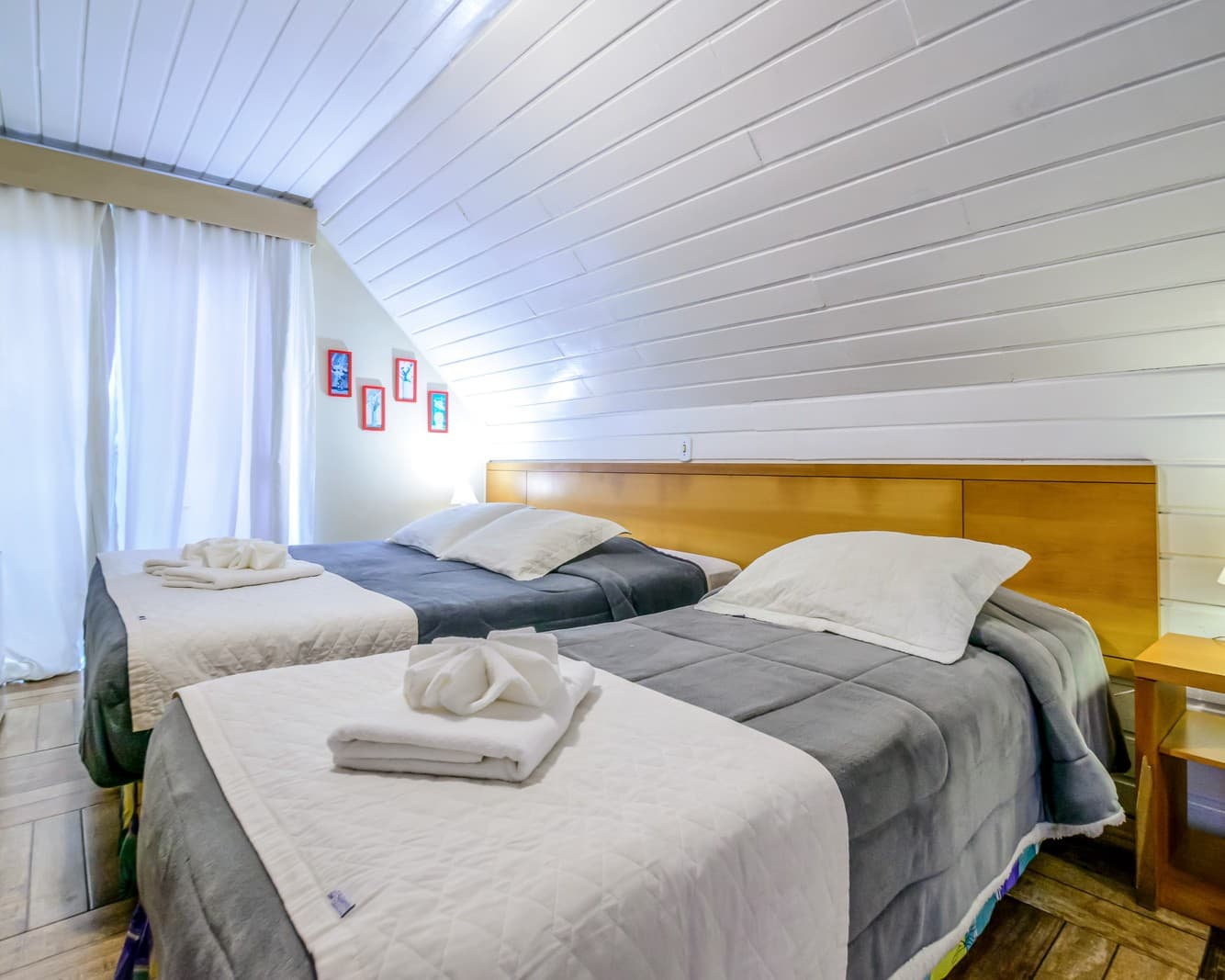 Quarto Duplo Standard - Velinn Pousada Parque das Flores