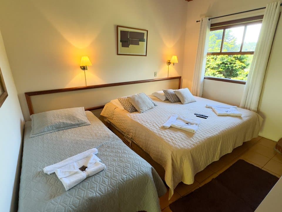 Quarto Luxo - VELINN Recanto das Hortências Hotel